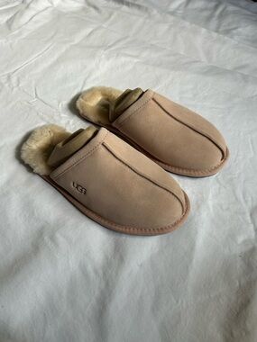 UGG W Pearle light pink Suede Shearling-Lined Slip-On Mule Slippers